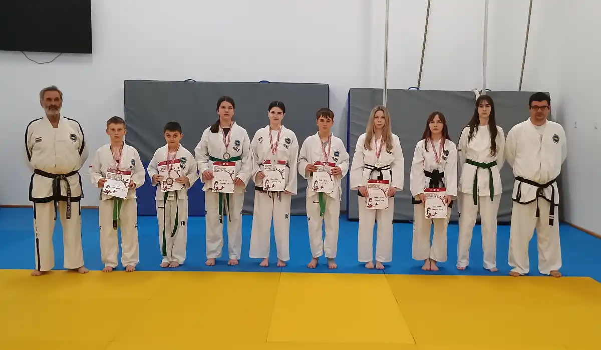 Osam medalja za TKD Vinkovci na državnom prvenstvu u sportskoj borbi TKD Vinkovci - medalje s PH u borbama